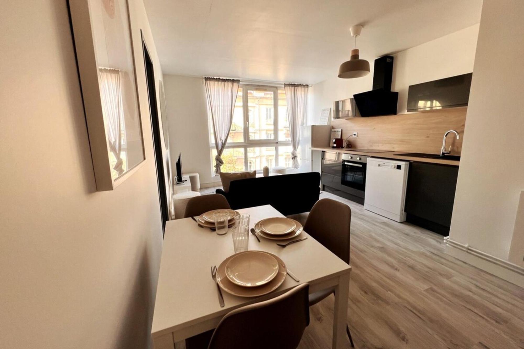 Apartment Centre Gare Renove 3
